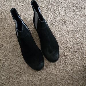 Women's Vionic Black Ankle Boots